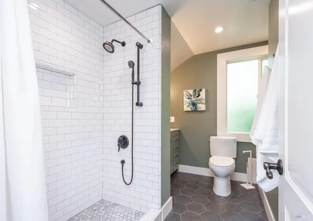 $999,000 | 225 Berna Avenue, Napa, CA 94559