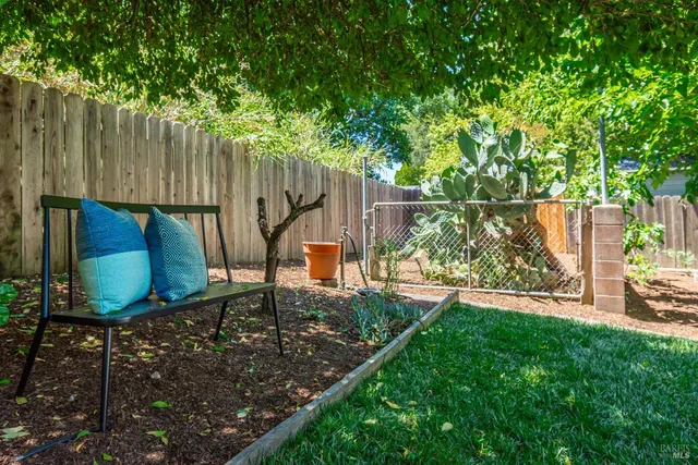 $999,000 | 225 Berna Avenue, Napa, CA 94559