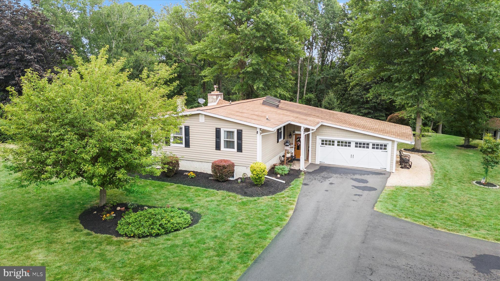 162 Long Lane Kirkwood, PA 17536 - Photo 1 of 42