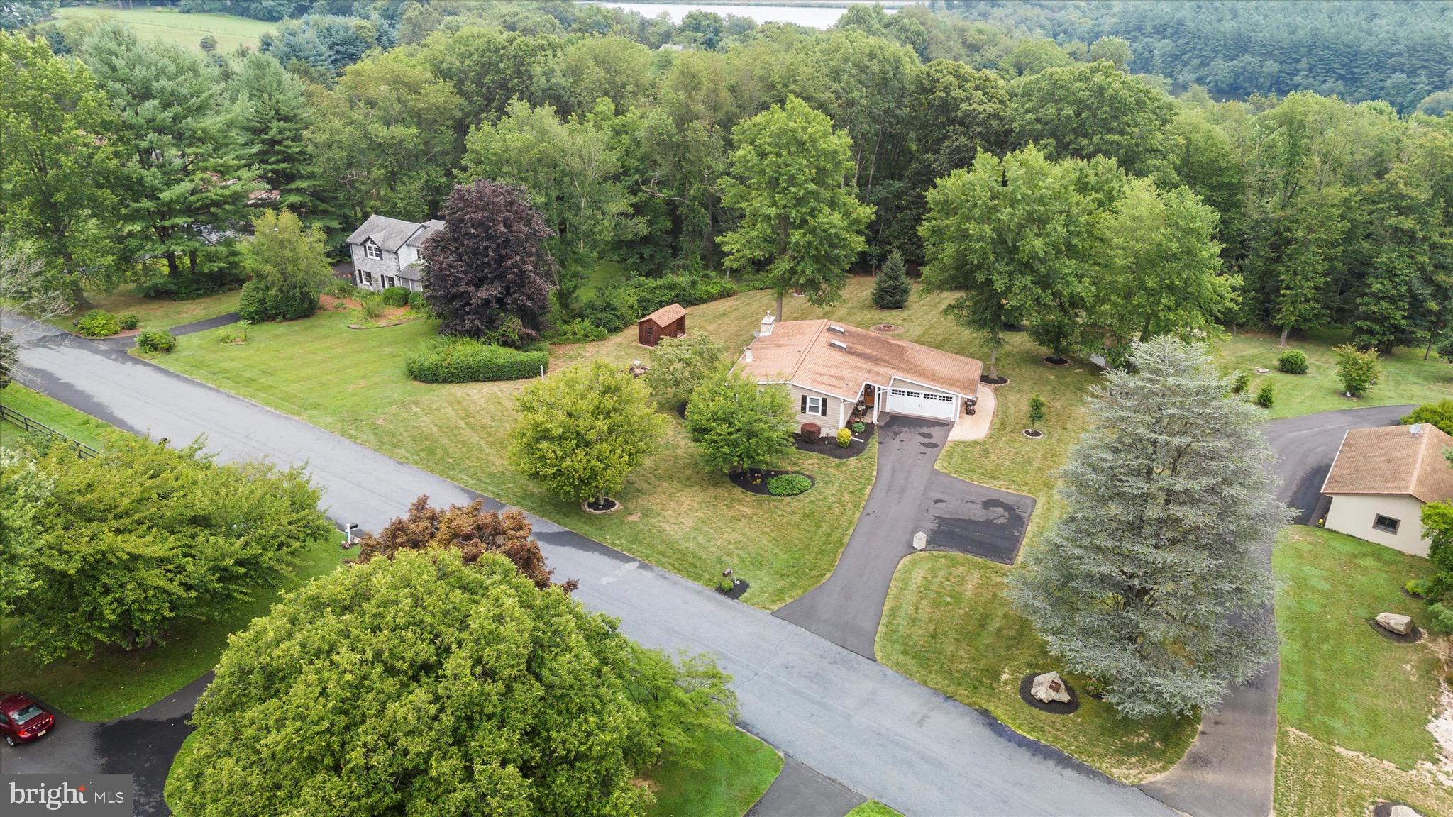 162 Long Lane Kirkwood, PA 17536 - Photo 2 of 42