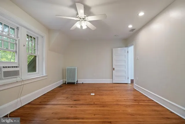 $9,500 | 1120 East Capitol Street Northeast, Washington, DC 20002