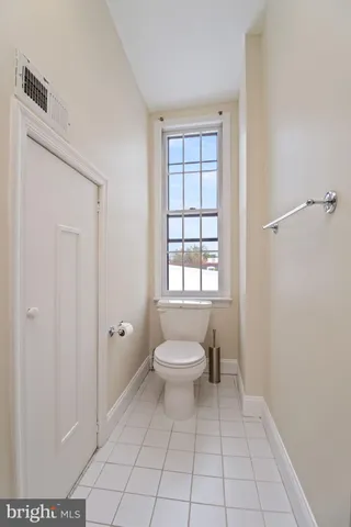 $9,500 | 1120 East Capitol Street Northeast, Washington, DC 20002