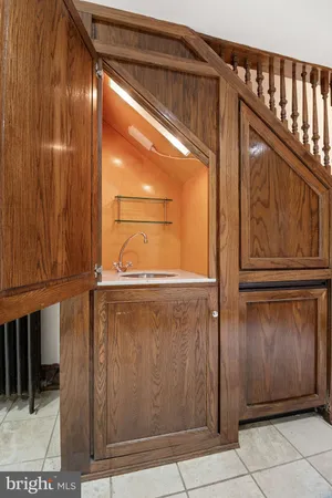 $9,500 | 1120 East Capitol Street Northeast, Washington, DC 20002