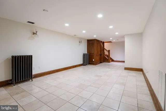 $9,500 | 1120 East Capitol Street Northeast, Washington, DC 20002