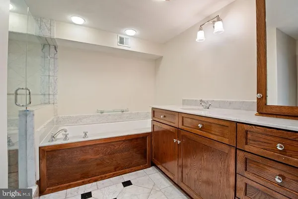 $9,500 | 1120 East Capitol Street Northeast, Washington, DC 20002
