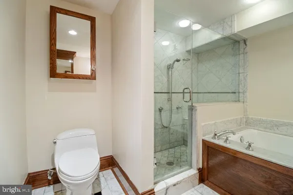 $9,500 | 1120 East Capitol Street Northeast, Washington, DC 20002