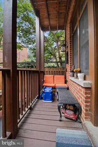 $9,500 | 1120 East Capitol Street Northeast, Washington, DC 20002