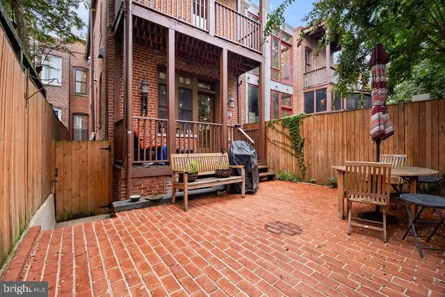 $9,500 | 1120 East Capitol Street Northeast, Washington, DC 20002