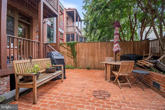 $9,500 | 1120 East Capitol Street Northeast, Washington, DC 20002