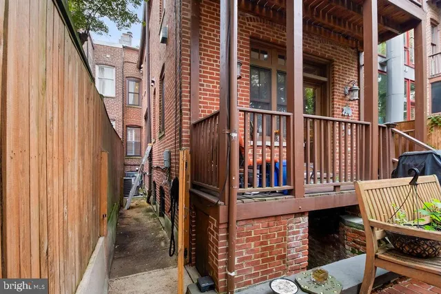 $9,500 | 1120 East Capitol Street Northeast, Washington, DC 20002