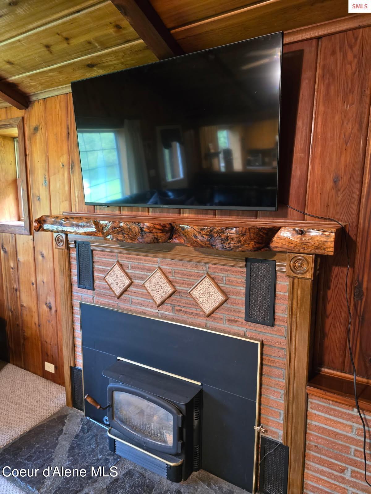 327 Winter Road Moyie Springs, ID 83845 - Photo 18 of 26 winter18