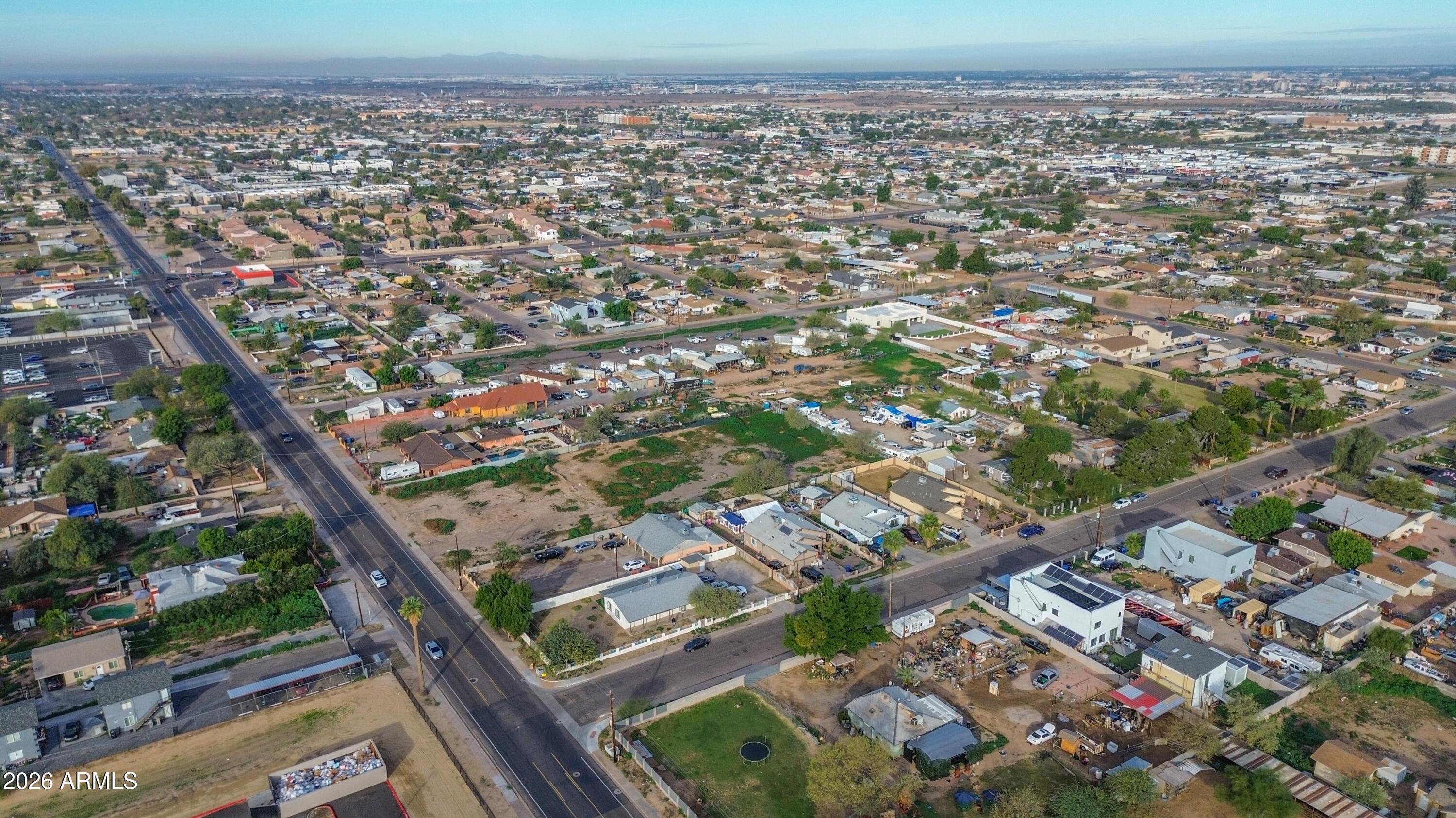 832 East Roeser Road Phoenix, AZ 85040 - Photo 4 of 47 an aerial view of multiple house