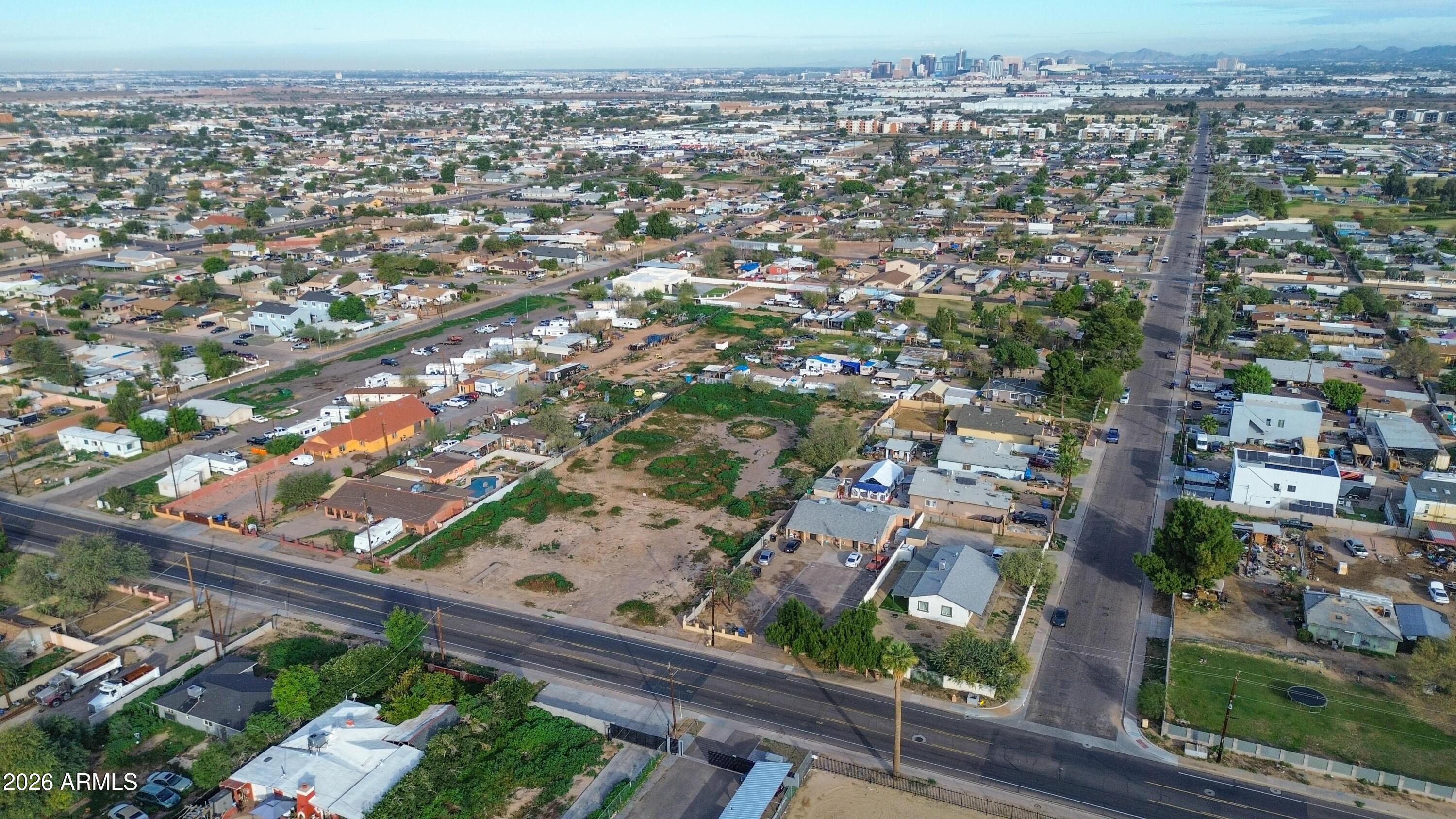 832 East Roeser Road Phoenix, AZ 85040 - Photo 44 of 47 an aerial view of a city