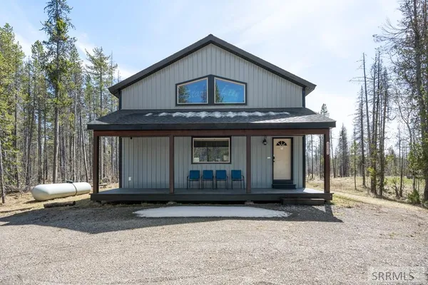$845,000 | 4062 Steelhead Road, Island Park, ID 83429