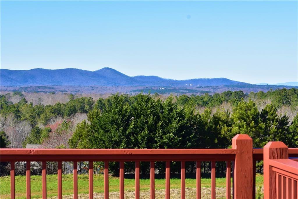 Views of 3 Mountain Ranges