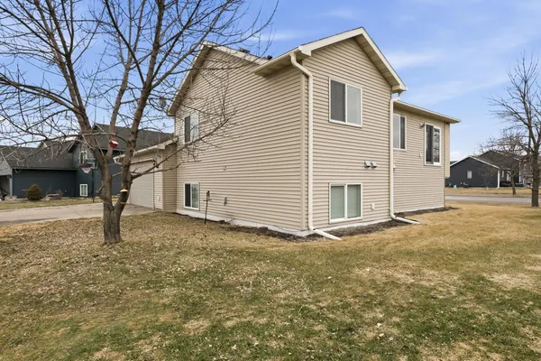$319,900 | 1213 15th Street South, Sartell, MN 56377