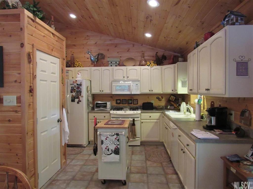 823 Little Laurel Rd Extension Boone, NC 28607 - Photo 23 of 25