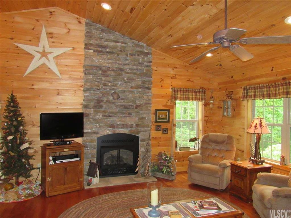 823 Little Laurel Rd Extension Boone, NC 28607 - Photo 4 of 25
