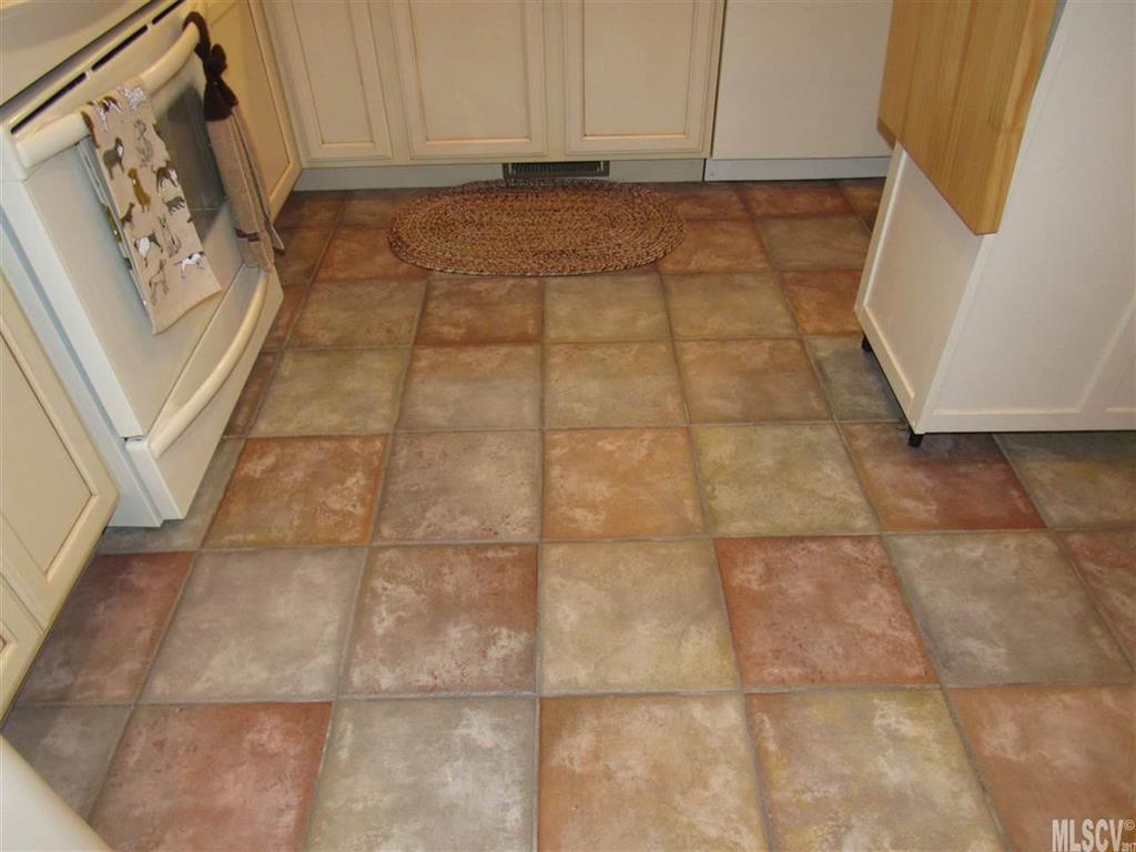 823 Little Laurel Rd Extension Boone, NC 28607 - Photo 8 of 25