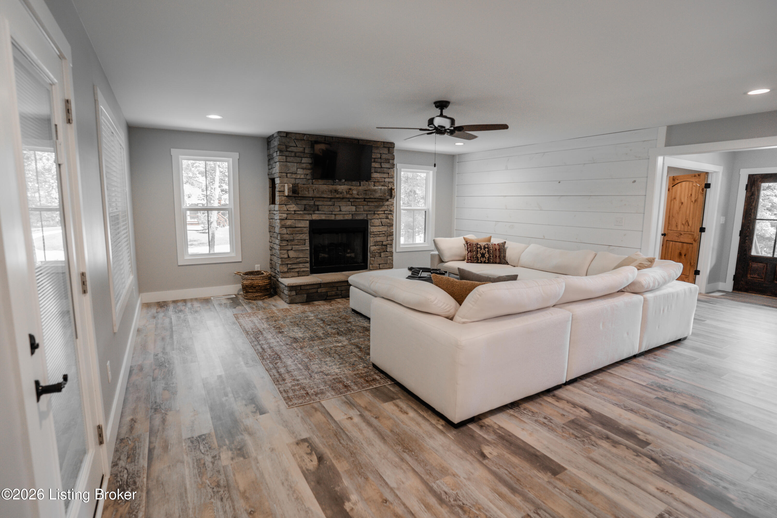 175 Falls Lane Leitchfield, KY 42754 - Photo 10 of 44 MAY00025-HDR