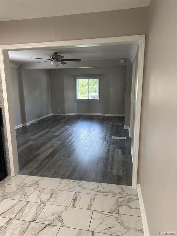 6161 East River Road Flushing, MI 48433 - Photo 23 of 63