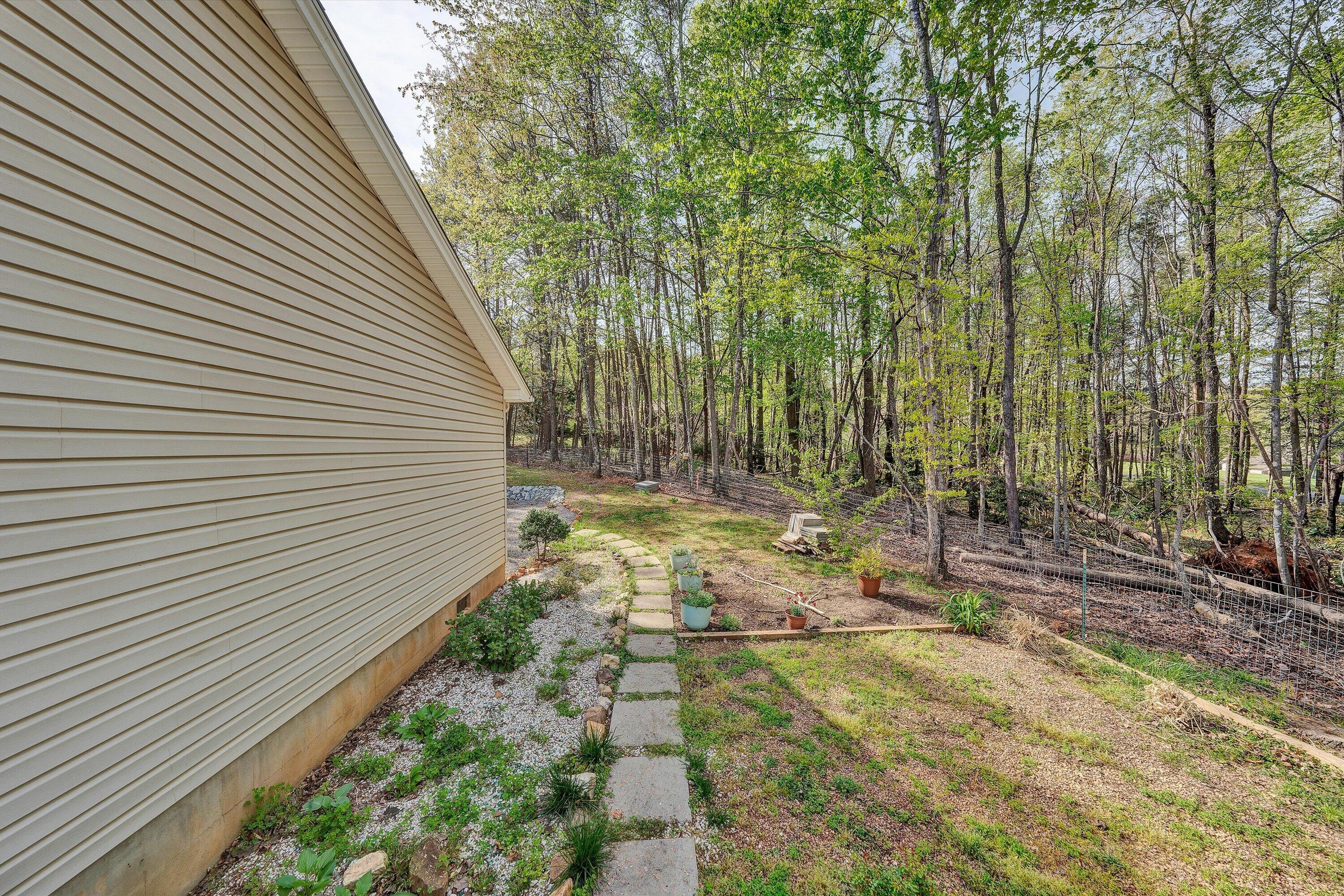 990 Highland Lake Road Union Hall, VA 24176 - Photo 27 of 40 27-DSC00067