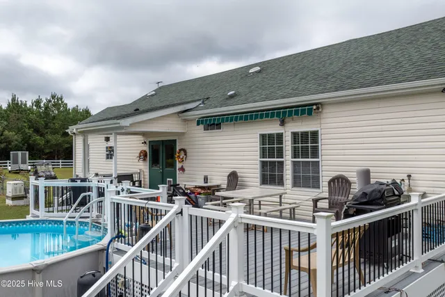 $625,000 | 330 Boyd Lane, Cove City, NC 28523