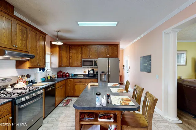 $625,000 | 330 Boyd Lane, Cove City, NC 28523