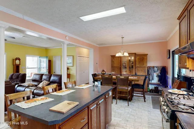 $625,000 | 330 Boyd Lane, Cove City, NC 28523