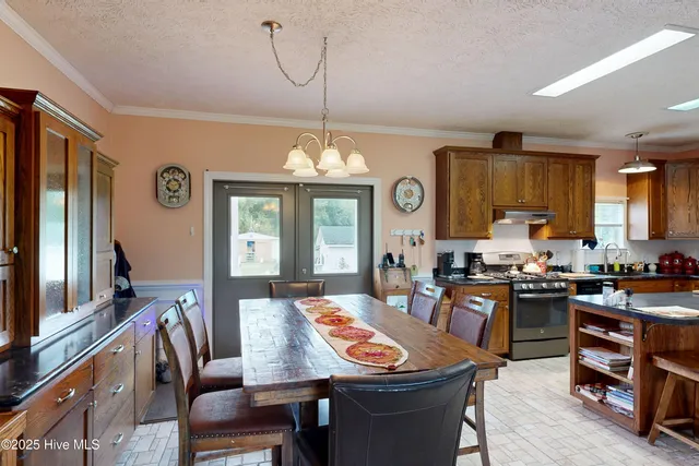 $625,000 | 330 Boyd Lane, Cove City, NC 28523