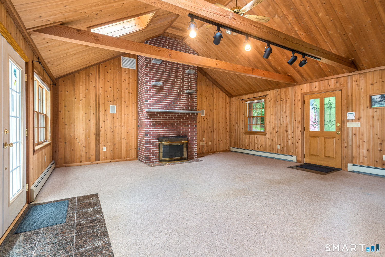102 Drown Road Pomfret, CT 06259 - Photo 15 of 40