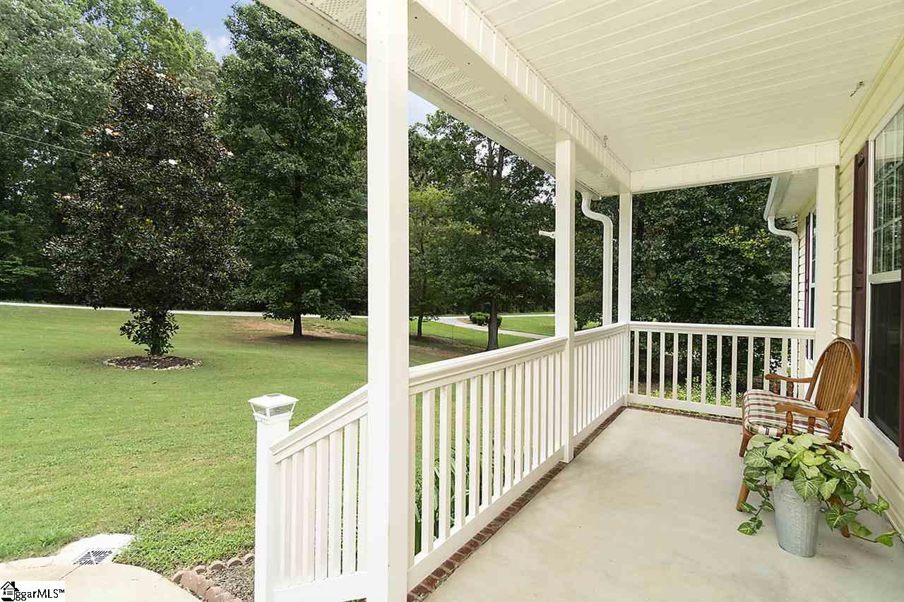 1412 Burdette Road Gray Court, SC 29645 - Photo 3 of 36