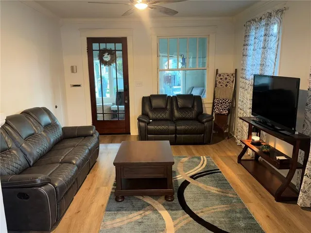 $1,000 | 2427 Peniston Street, New Orleans, LA 70115