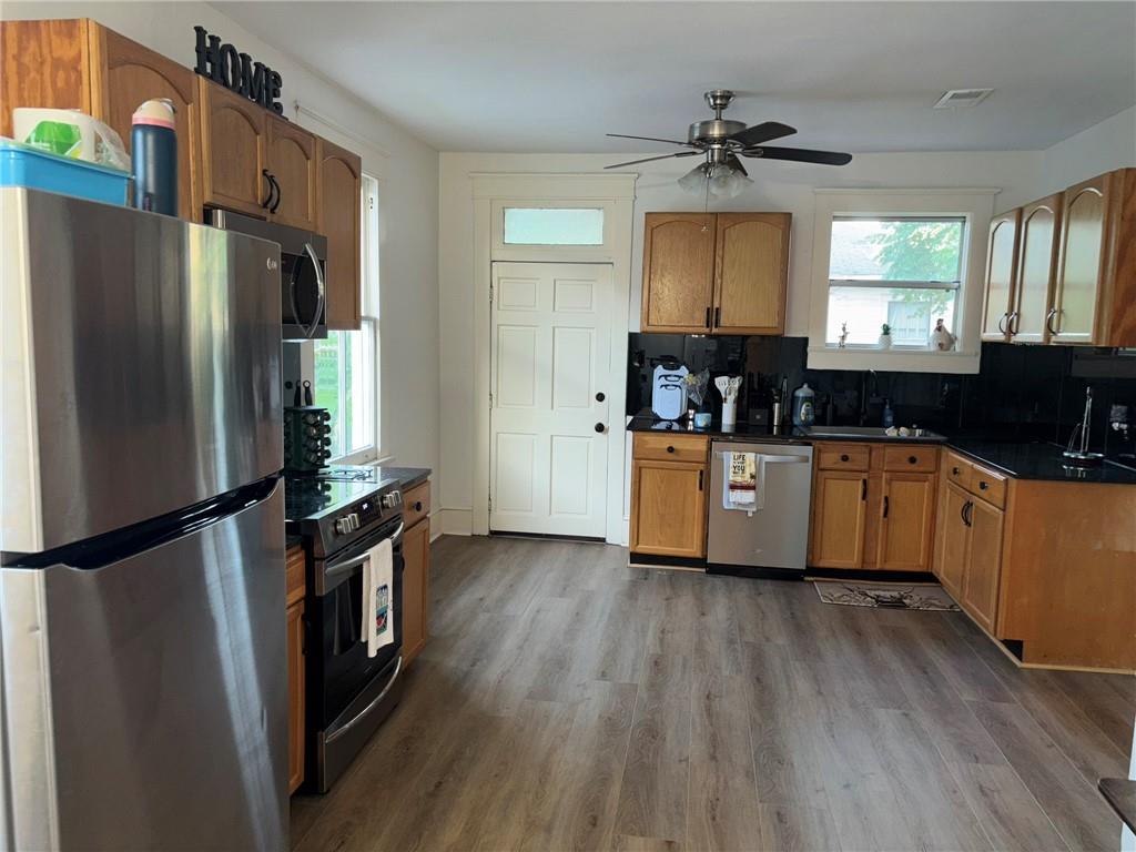 2427 Peniston Street New Orleans, LA 70115 - Photo 9 of 22