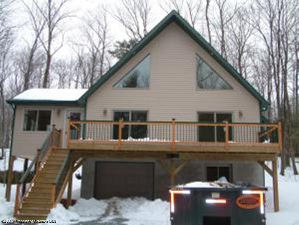42 Ridge Circle Greentown, PA 18426 - Photo 1 of 5 Gallery Image 1