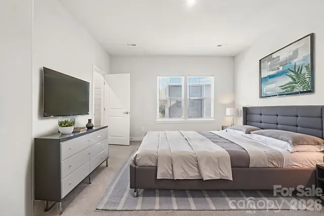 $472,000 | 547 Nantahala Drive, Charlotte, NC 28211