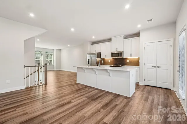 $472,000 | 547 Nantahala Drive, Charlotte, NC 28211