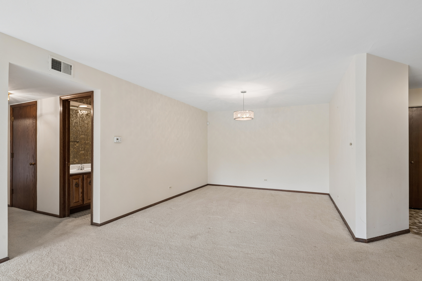125 Boardwalk Place, Unit 201 Park Ridge, IL 60068 - Photo 10 of 26