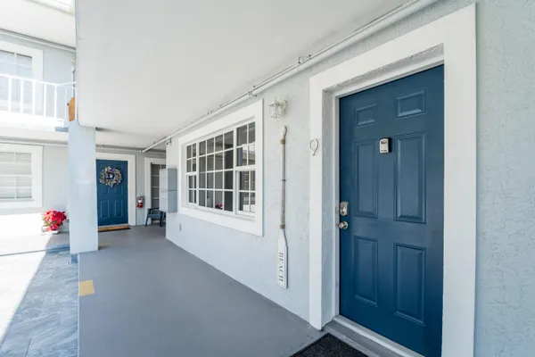 $3,150 | 801 Andrews Avenue, Unit 9, Delray Beach, FL 33483