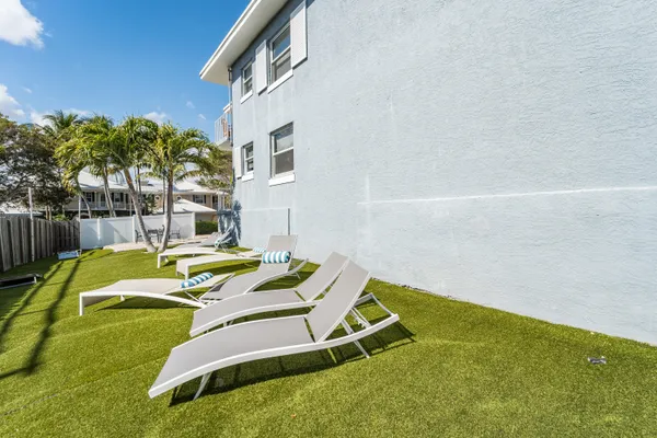 $3,150 | 801 Andrews Avenue, Unit 9, Delray Beach, FL 33483