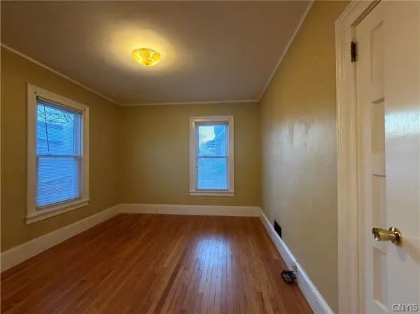 $2,200 | 1322 East Genesee Street, Skaneateles, NY 13152