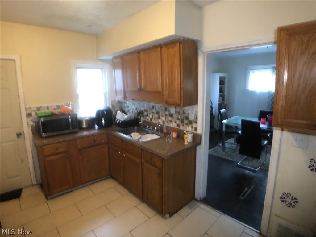 4735 Horton Road Cleveland, OH 44125 - Photo 2 of 20 Gallery Image 2