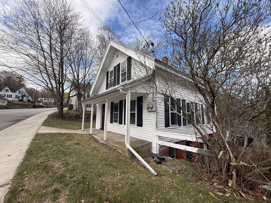 25 Pleasant Street Athol, MA 01331 - Photo 3 of 24