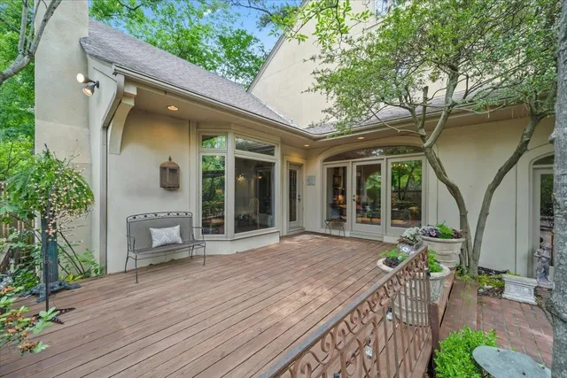 $795,000 | 4359 West Cherry Pl Drive, Memphis, TN 38117