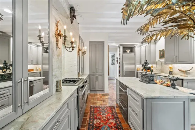 $795,000 | 4359 West Cherry Pl Drive, Memphis, TN 38117