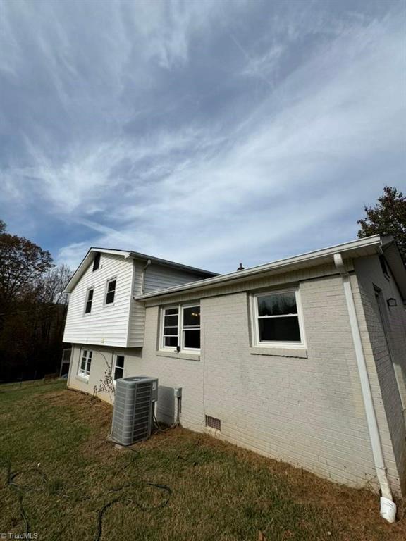 160 Merrigold Road Reidsville, NC 27320 - Photo 3 of 15 Gallery Image 3