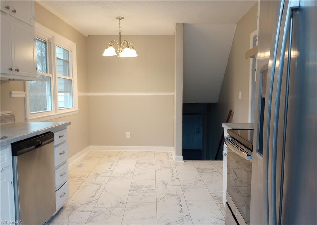 160 Merrigold Road Reidsville, NC 27320 - Photo 7 of 15 Gallery Image 7