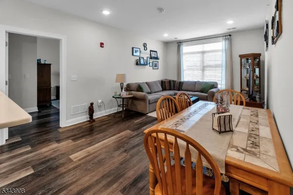 $3,700 | 310 Centennial Avenue, Unit 204, Cranford, NJ 07016