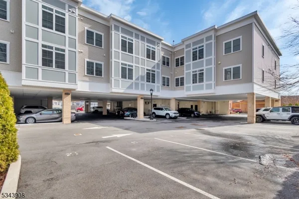 $3,700 | 310 Centennial Avenue, Unit 204, Cranford, NJ 07016