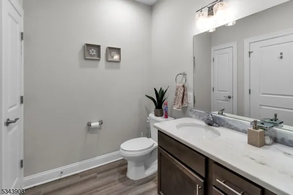$3,700 | 310 Centennial Avenue, Unit 204, Cranford, NJ 07016